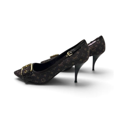 Louis Vuitton Monogram Buckle Pointed-Toe Heels