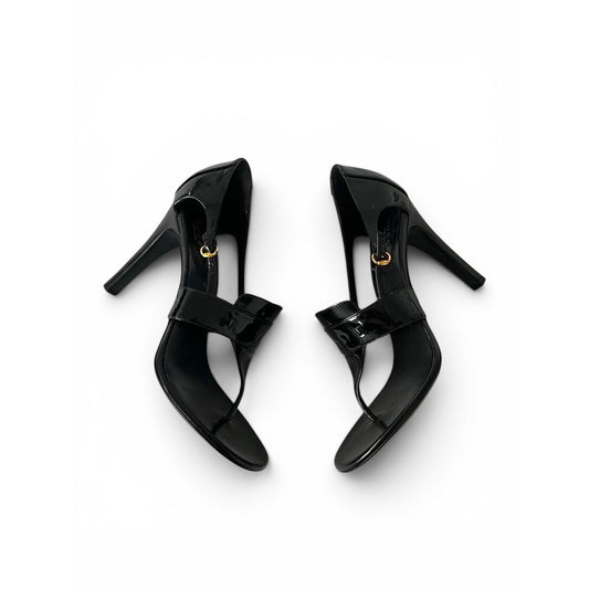 Gucci SS 2008 Black Patent Leather Thong Heels
