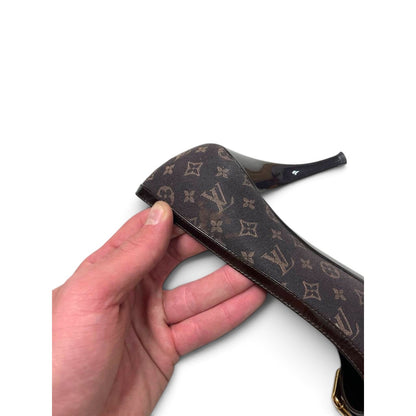 Louis Vuitton Monogram Buckle Pointed-Toe Heels