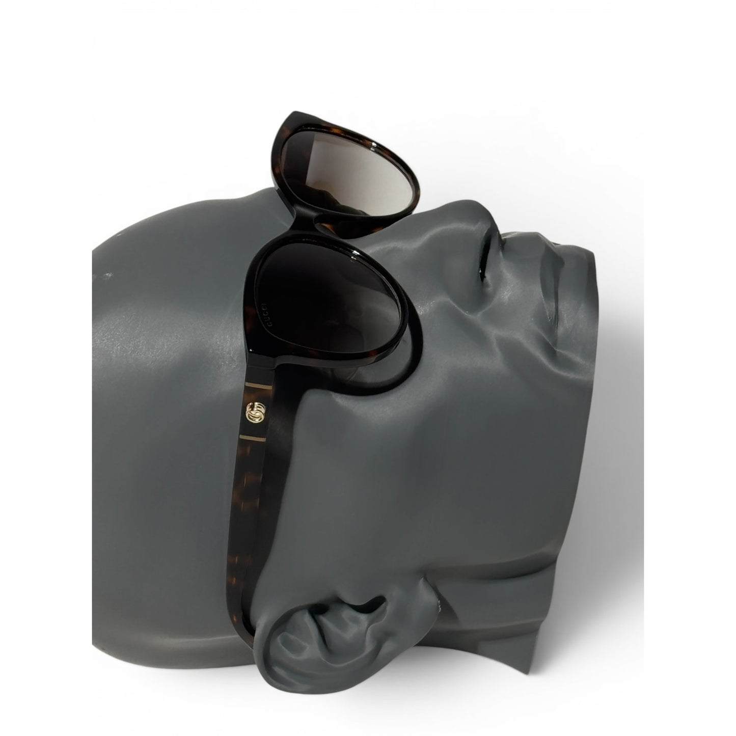 Gucci Oversized Cat Eye Sunglasses