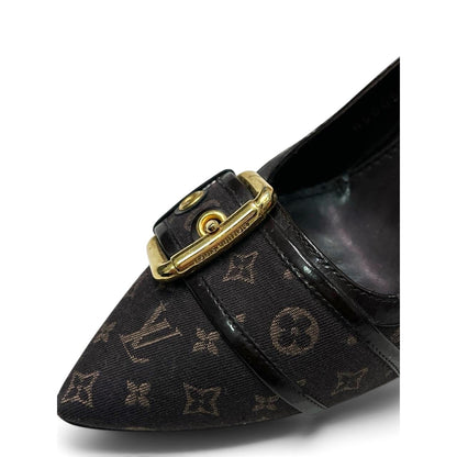 Louis Vuitton Monogram Buckle Pointed-Toe Heels