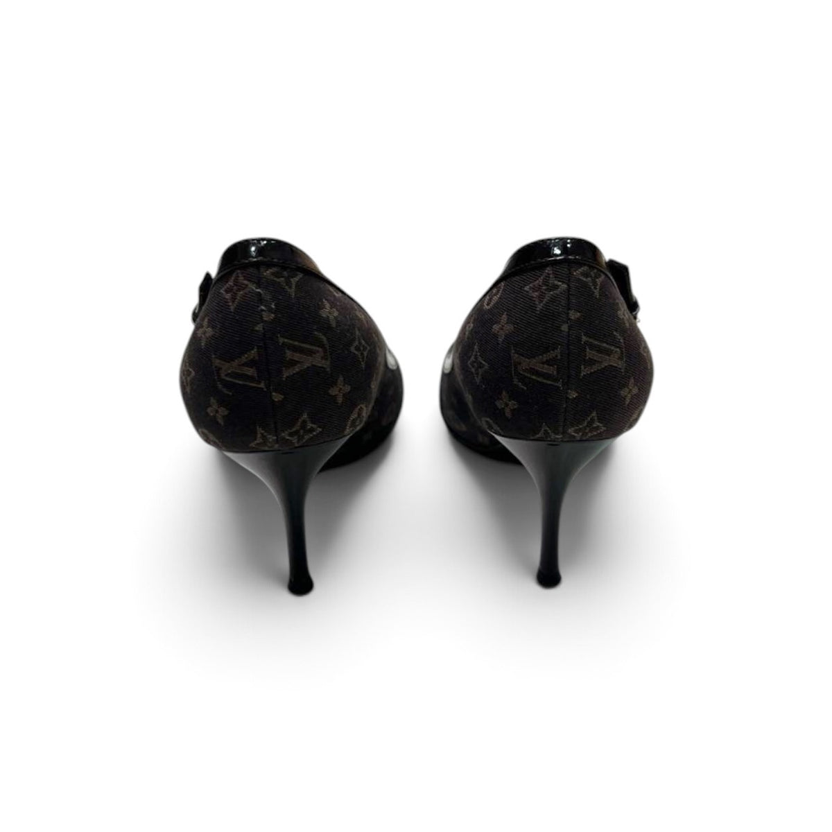 Louis Vuitton Monogram Buckle Pointed-Toe Heels
